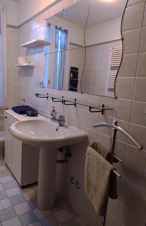 Le Ruote Bed and Breakfast Vezzano sul Crostolo Buitenkant foto